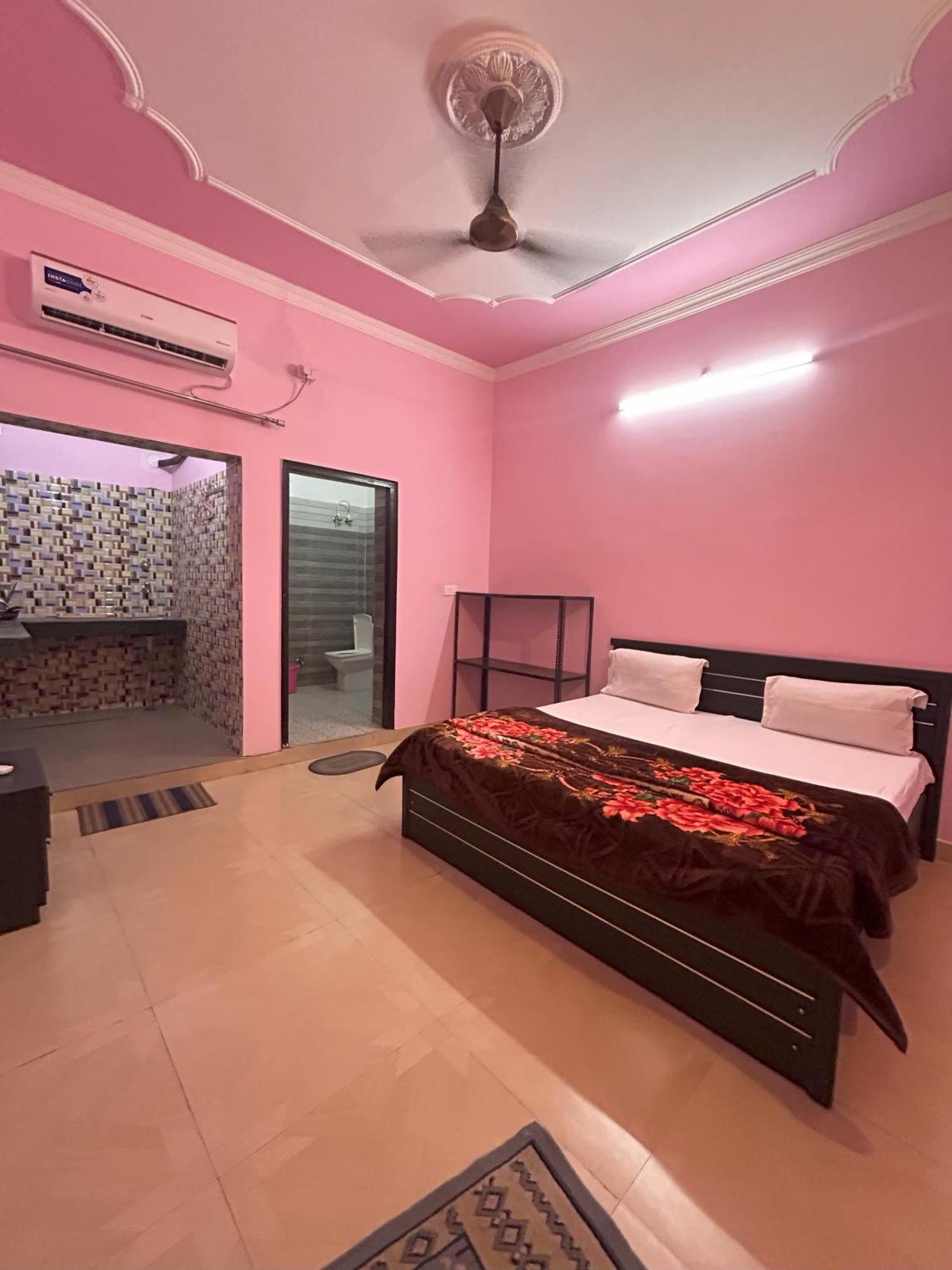 Karwaan Homestay Rishikesh Ngoại thất bức ảnh